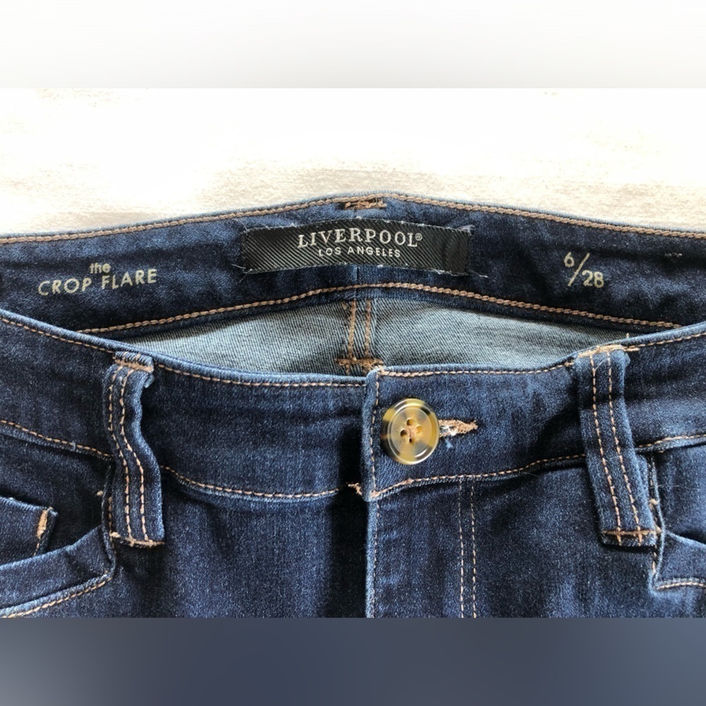 Liverpool Los Angeles The Crop Flare Jeans 6/31 - Picture 3 of 13